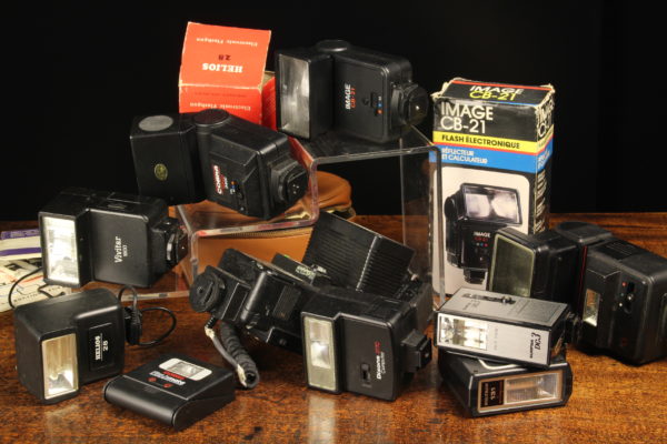 Lot 184 | Antique Cameras & Vintage Trains Sale | Wilkinsons Auctioneers Doncaster