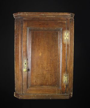 Lot 112 | period-oak-treen-and-folk-art-day-1 | Wilkinsons Auctioneers Doncaster