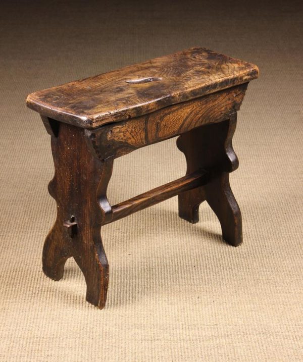 Lot 370 | period-oak-treen-and-folk-art-day-1 | Wilkinsons Auctioneers Doncaster